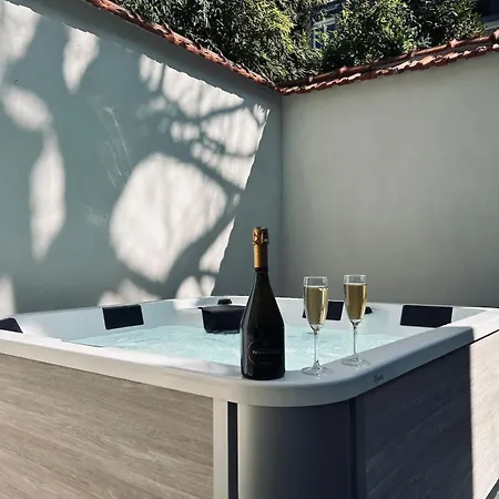 2 Lenoir T2 Spacieux Avec Jacuzzi Au Centre-ville Apartment *